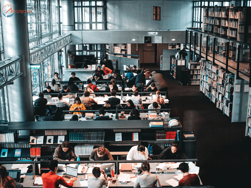 Con cái nhà đầu tư có Visa EB-5 được phép học tại các trường ở Mỹ 