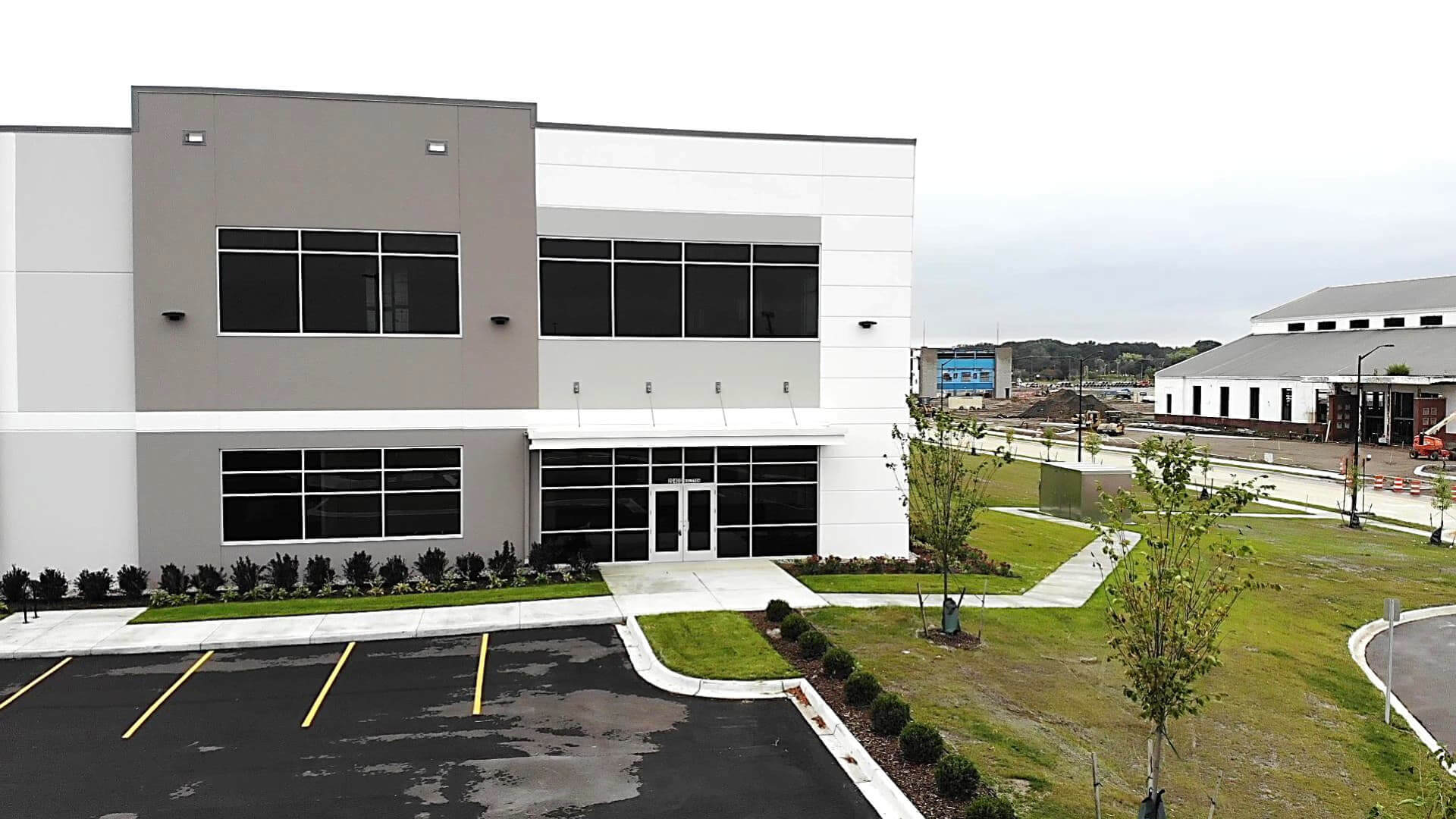 Dự án được kết hợp bởi 2 dự án nhỏ