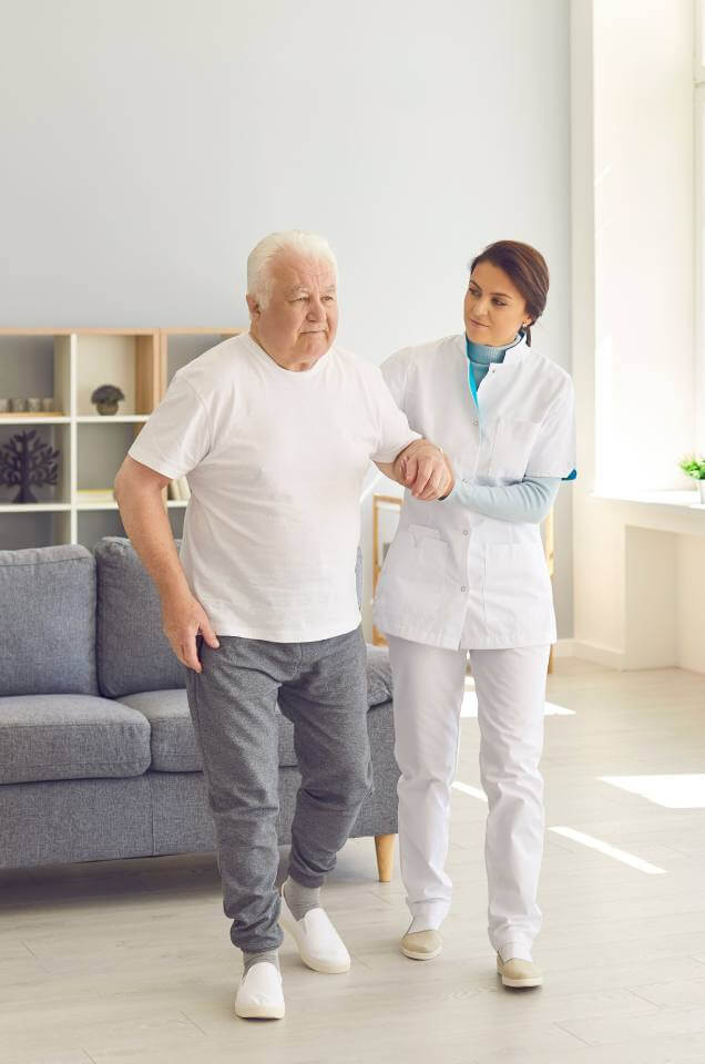 Malta có hệ thống giáo dục và chăm sóc sức khỏe chất lượng, nhưng không miễn phí.