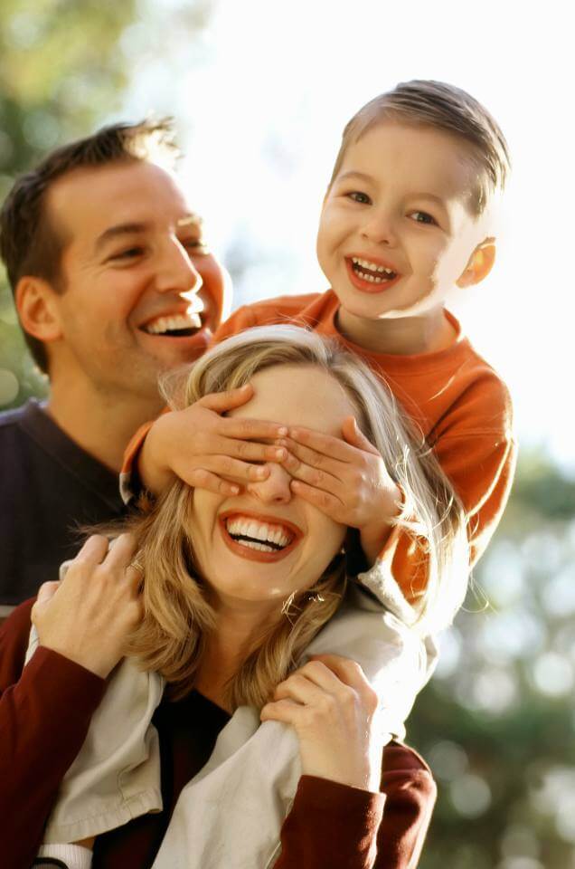 Nhập tịch Malta Phối ngẫu, con cái phụ thuộc, bố mẹ và ông bà được đi cùng hồ sơ của đương đơn