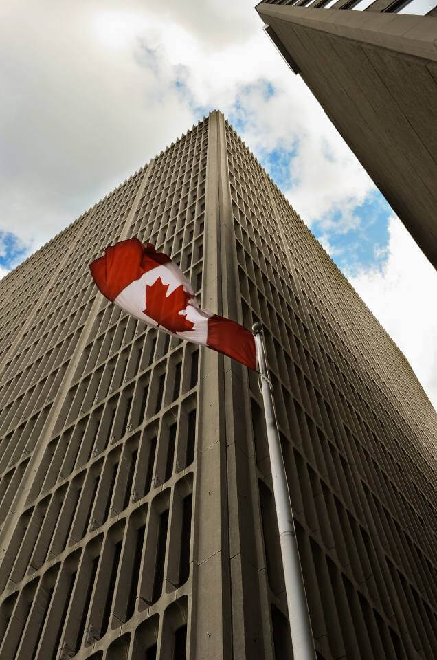 Cho phép đương đơn cùng toàn bộ thành viên gia đình được định cư Canada.