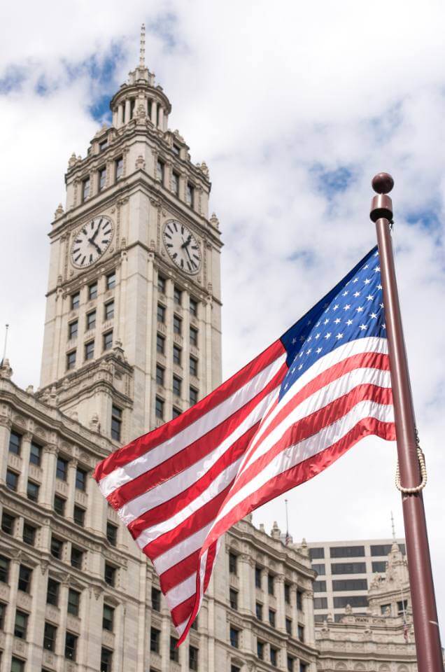 Visa EB-5 Con cái nhận được học miễn phí học đến hết trung học tại trường công lập. Học phí đại học bằng 1/3 so với du học sinh