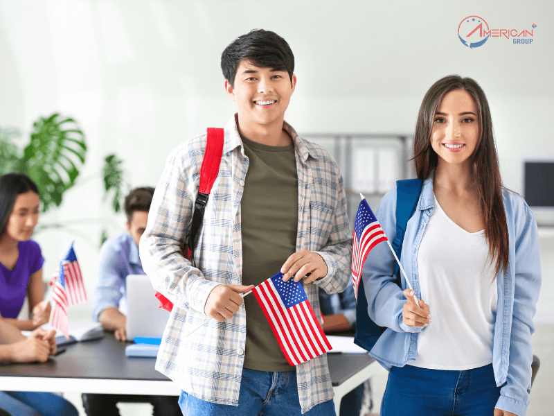 So Sánh Lợi Ích: Sinh Viên Có Thẻ Xanh Và Du Học Sinh cơ hội học tập tại mỹ